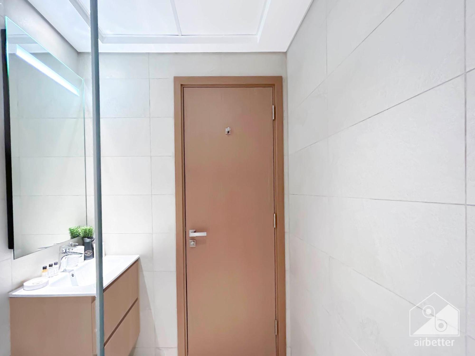 Apartment Luxury One Bedroom With Balcony & Partial Burj Khalifa View